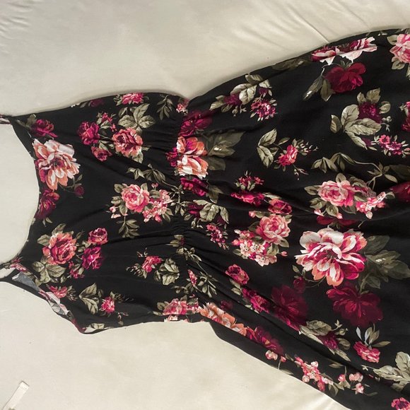 Black Floral Romper - Picture 2 of 3